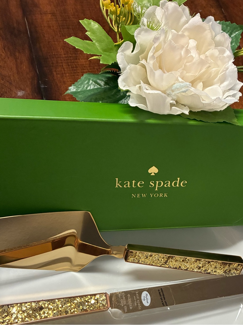 New ! Kate Spade Gold Glitter Cake Knife and Server Set